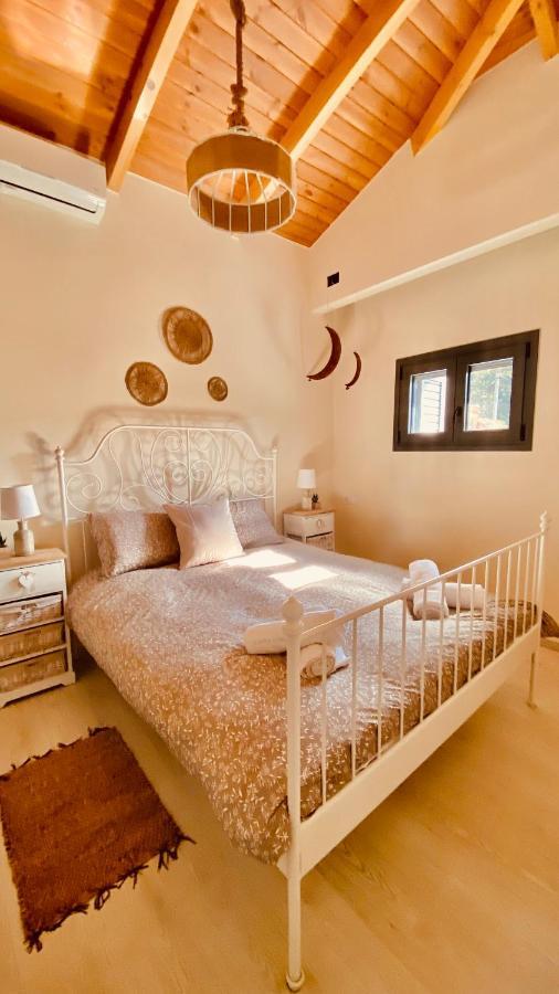 Ampelos Cretan Villa - Private Pool & Heated Ozone Jacuzzi Yerolakkos Exterior photo